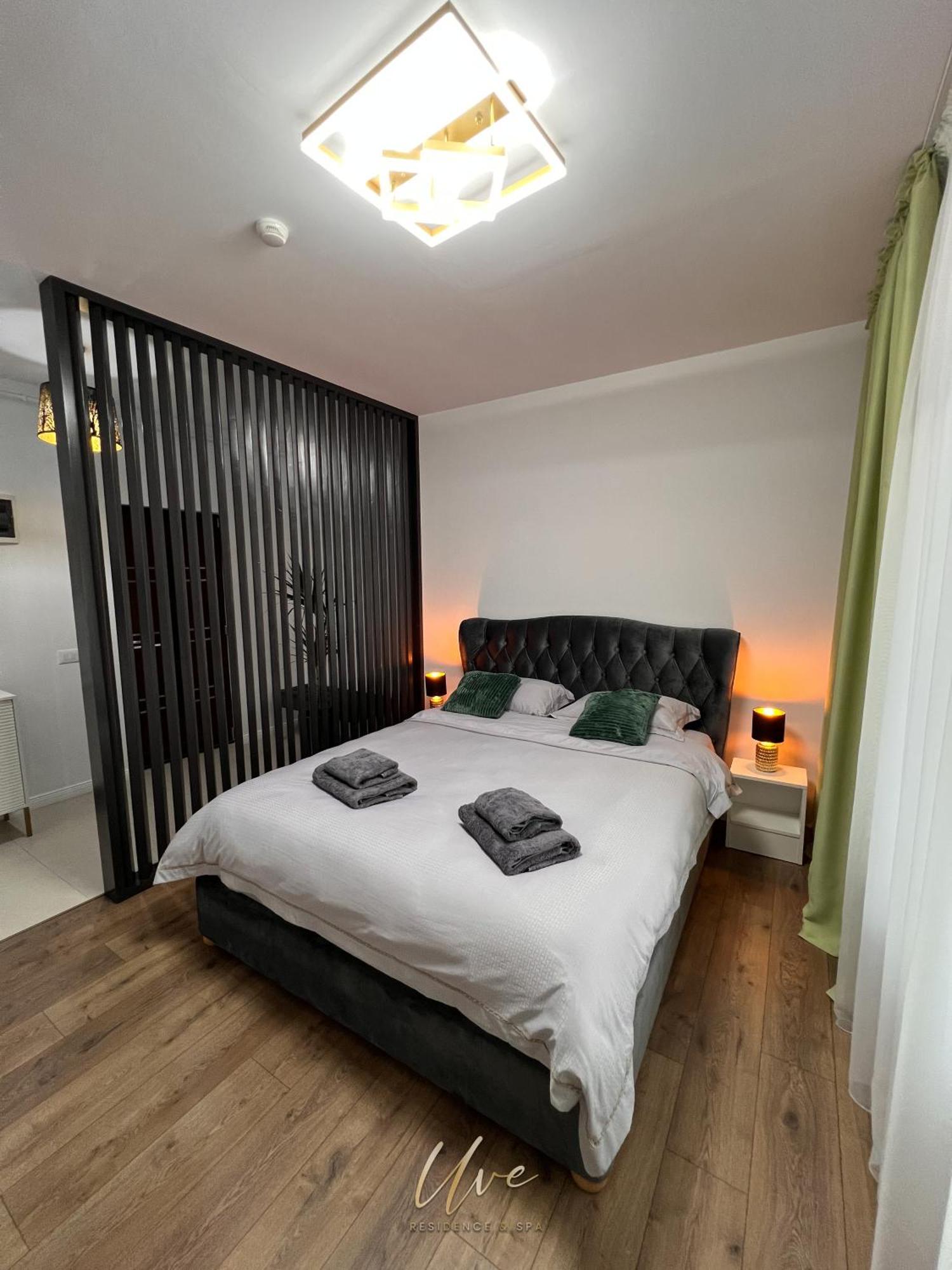 Uve Residence & Spa Piatra Neamt Exterior photo
