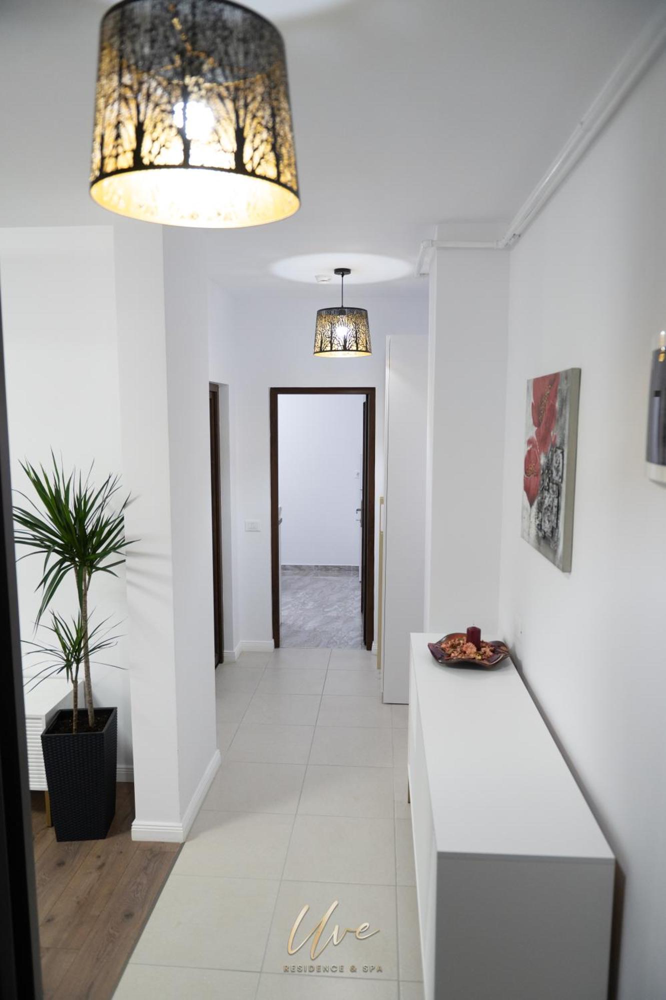 Uve Residence & Spa Piatra Neamt Exterior photo