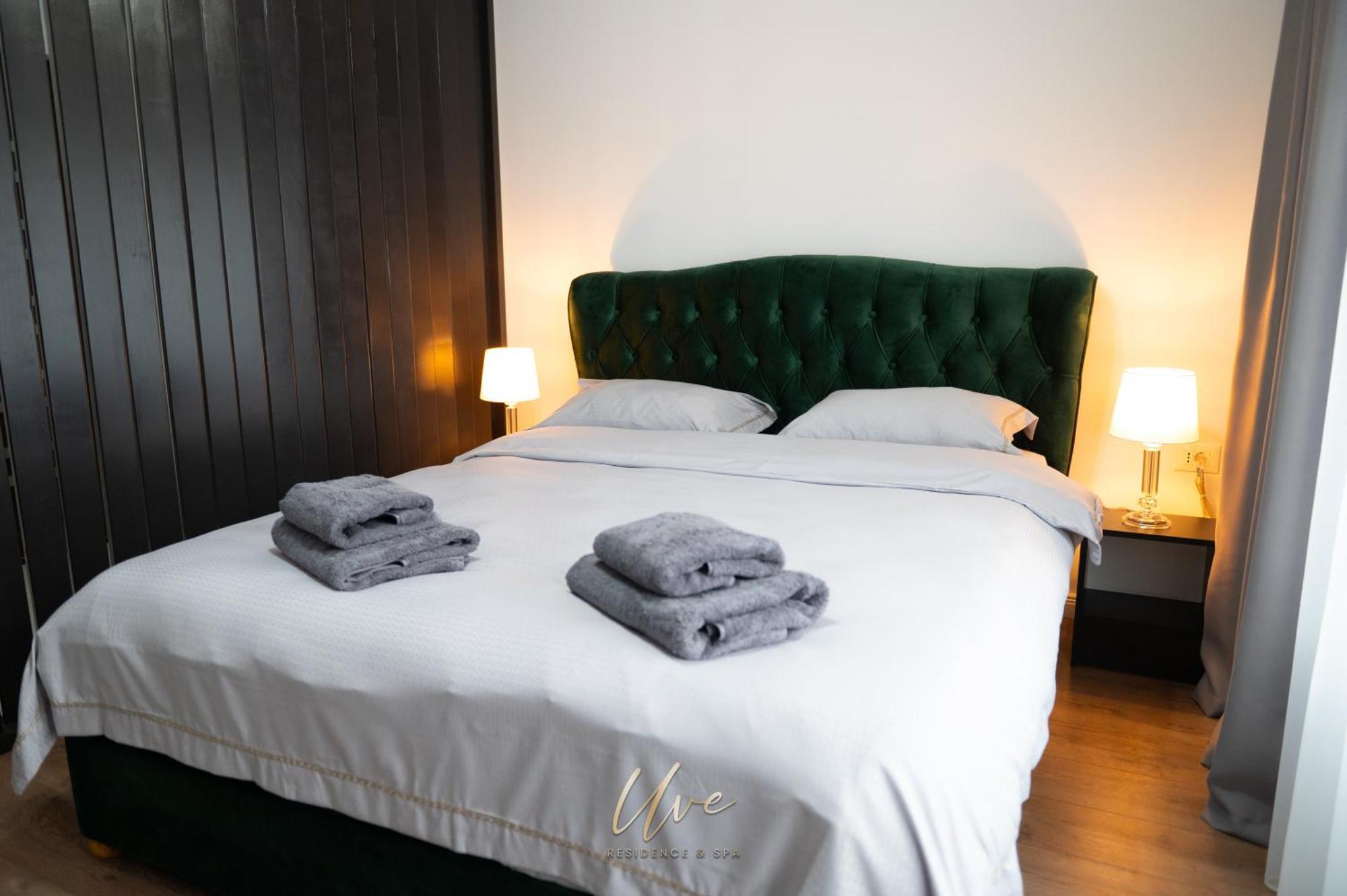 Uve Residence & Spa Piatra Neamt Exterior photo